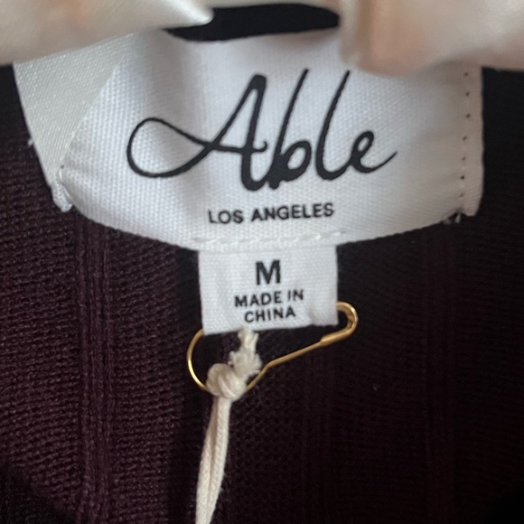 💖Black Raspberry Ribbed Knit Sweater💖 - Picture 4 of 15